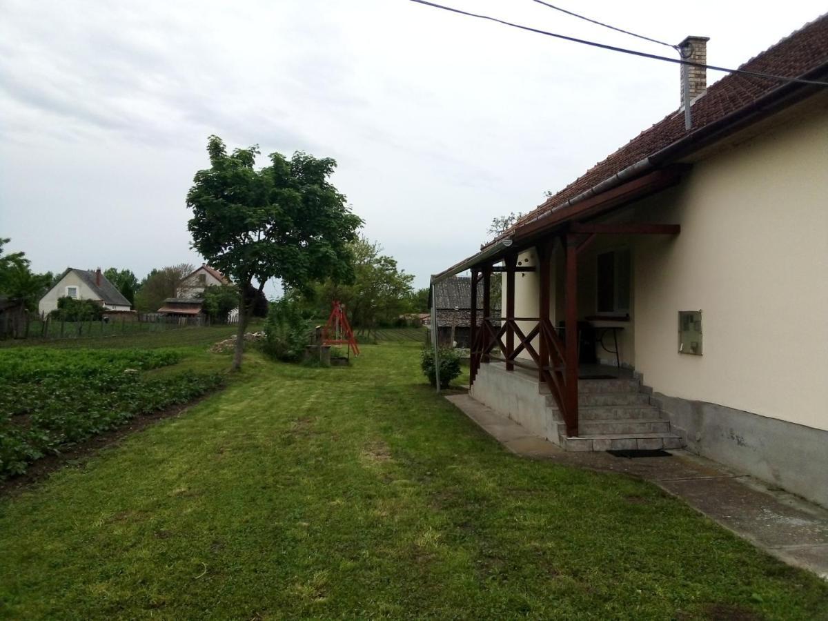 Tiszaladány Oeregakac Vendeghaz 빌라 외부 사진