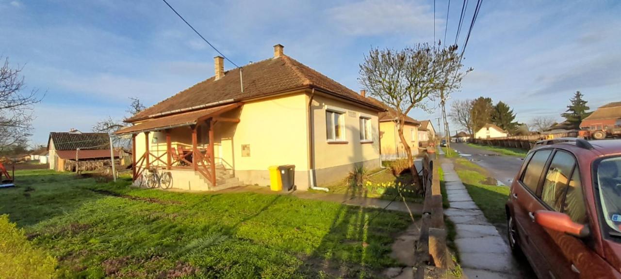 Tiszaladány Oeregakac Vendeghaz 빌라 외부 사진